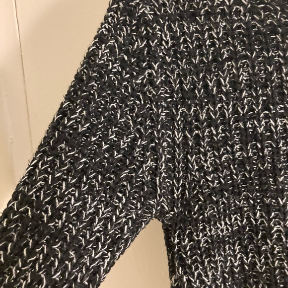 B&W Suzy Shier Sweater - Picture 7 of 7